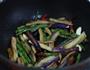 茄子豆角的做法图解7