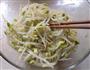 韩式拌豆芽的做法图解3