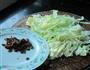 豆瓣酱炒圆白菜的做法图解2