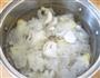 银耳百合枸杞羹的做法图解2