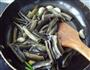蒜子烧刀鳅的做法图解4