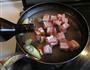 口蘑鹌鹑蛋烧肉的做法图解3
