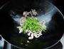 苋菜梗炒肉丝的做法图解7