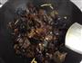 韭花炒木耳的做法图解3