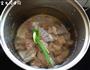 玉米莲藕排骨汤的做法图解3