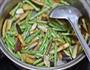 茄子炒豆角的做法图解9