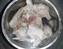 红菇炖鸡汤的做法图解3