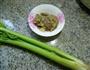 榨菜炒西芹的做法图解1