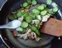小炒黄瓜片的做法图解6