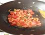 番茄炒茄子的做法图解3