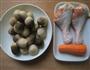 蚝油草菇鸡肉的做法图解1