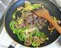 黑椒牛柳炒意面的做法图解13