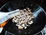 香菇核桃肉片的做法图解7