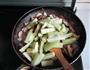 西葫芦炒香肠的做法图解5