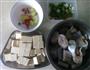 酸辣鳕鱼豆腐汤的做法图解1