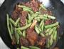 红烧排骨焖豆角的做法图解4