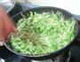 苋菜炒黑豆芽的做法图解4