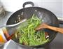 干煸苦瓜的做法步骤6