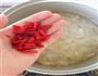 银耳红枣枸杞羹的做法图解5