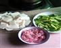 芹菜肉丝炒年糕的做法图解1