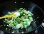 核桃炒丝瓜的做法图解6