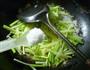 芹菜炒土豆的做法图解8