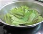 花生米拌莴叶的做法图解4