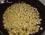 玉米粒炒火腿丁的做法图解3