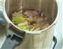 猪脚花生煲的做法图解4