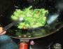 尖椒蒜片西兰花的做法图解9