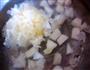 雪梨银耳玫瑰养颜汤的做法图解4