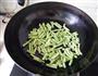 麻花豆角炖粉条的做法图解7