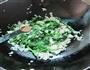 腾菜叶炒饭的做法图解7