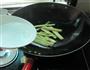 丝瓜咸菜米线的做法图解3