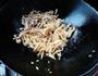 黄花菜炒脊肉的做法图解7