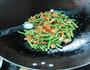 豆角炒豆腐干的做法图解8