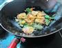 煎辣椒炒荷苞蛋的做法图解10