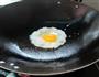 煎辣椒炒荷苞蛋的做法图解3