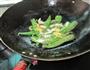煎辣椒炒荷苞蛋的做法图解9