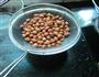 椒盐花生米的做法图解4