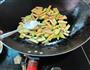 南瓜炒豆腐干的做法图解3