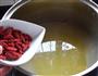 墨鱼鸡子汤的做法图解10