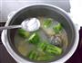 雪莲丝瓜鲫鱼汤的做法图解7