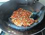 辣炒花生米的做法图解5