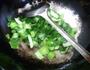 鸡蛋青菜炒年糕的做法图解4