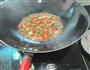 蒜片红椒咸豆角炒肉的做法图解8