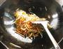 茭白胡萝卜炒肉丝的做法图解8