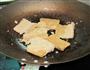 韭菜豆腐渣的做法图解3