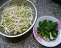 炒黄豆芽的做法图解1