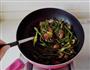火腩炒蒜薹的做法图解14